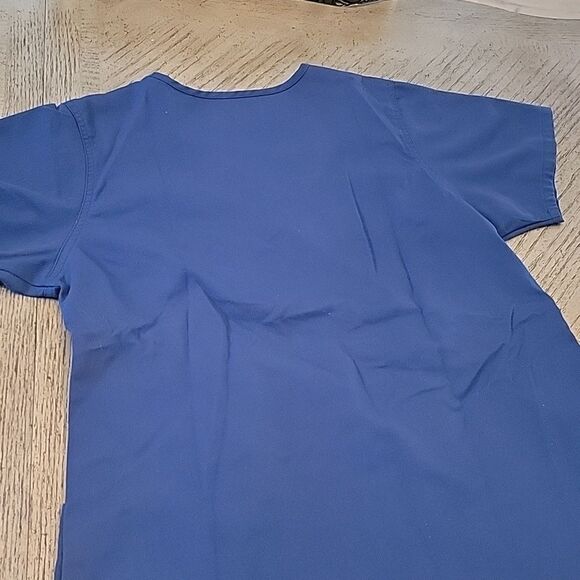Navy v neck carhartt size L scrub stop - Picture 8 of 9